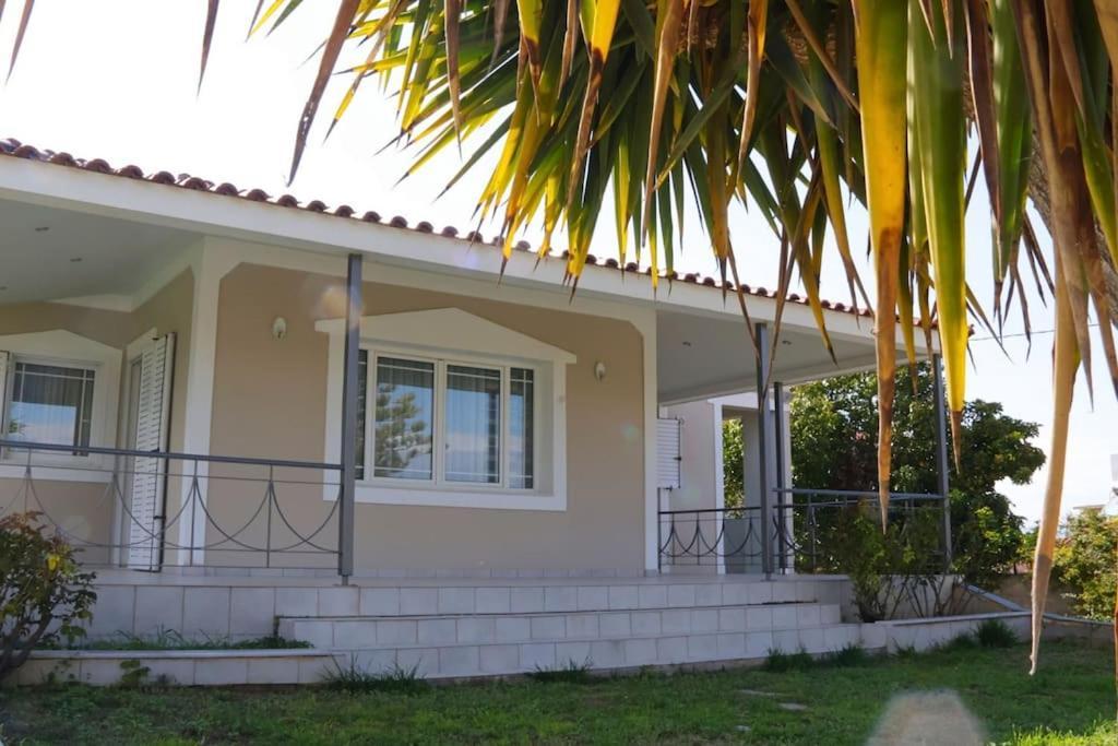 הוילה Corinth Fina'S House מראה חיצוני תמונה